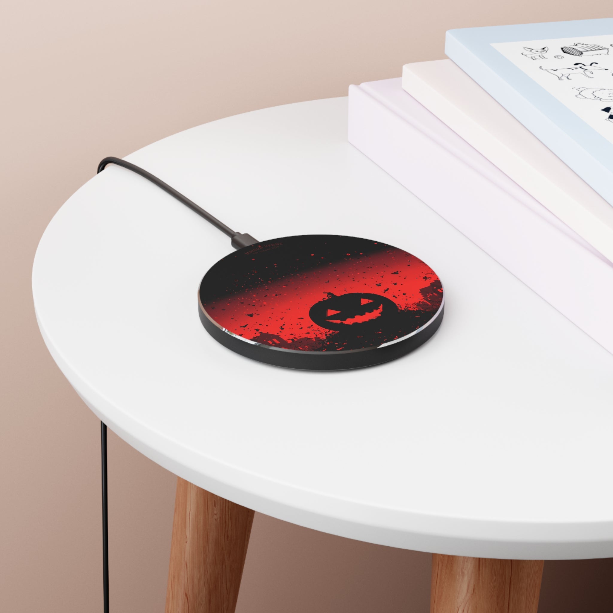 Maison Verne Halloween Ltd. Edition Wireless Charger "The Pumpkin Reign" - 🎃👻 Wicked Elegance No. 50 👻🎃