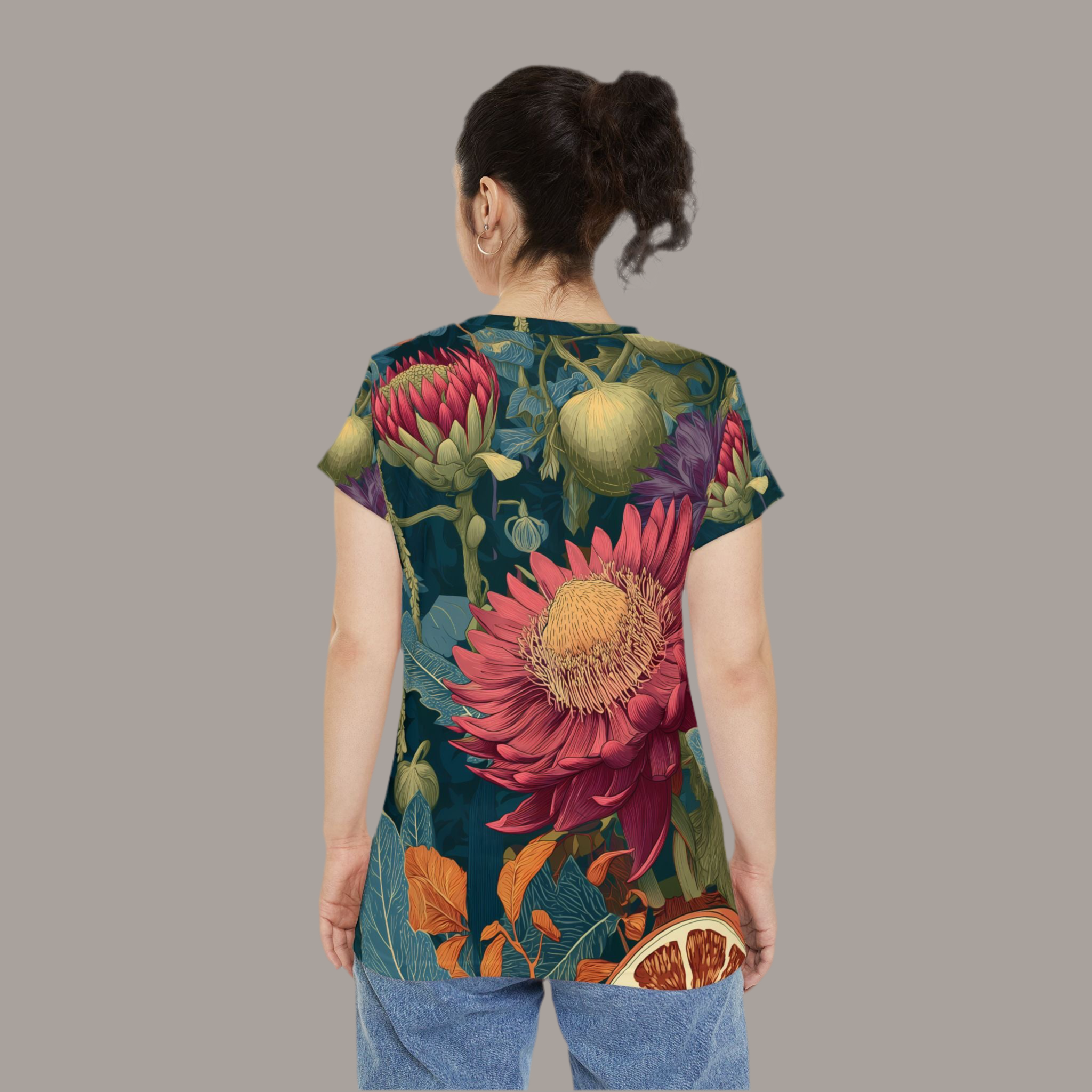 Maison Verne Damen Shirt "Crimson Crown" - Cosmic Botanicals No. 76